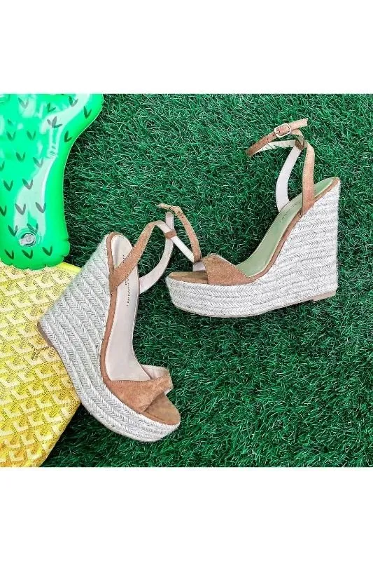 Alyssa B Camel Wedge