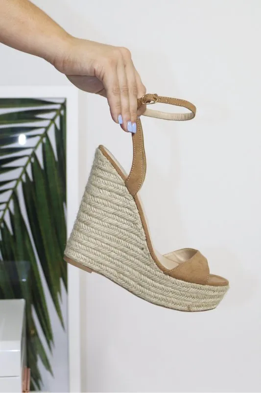 Alyssa B Camel Wedge