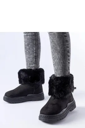 Black insulated snow boots with a zipper