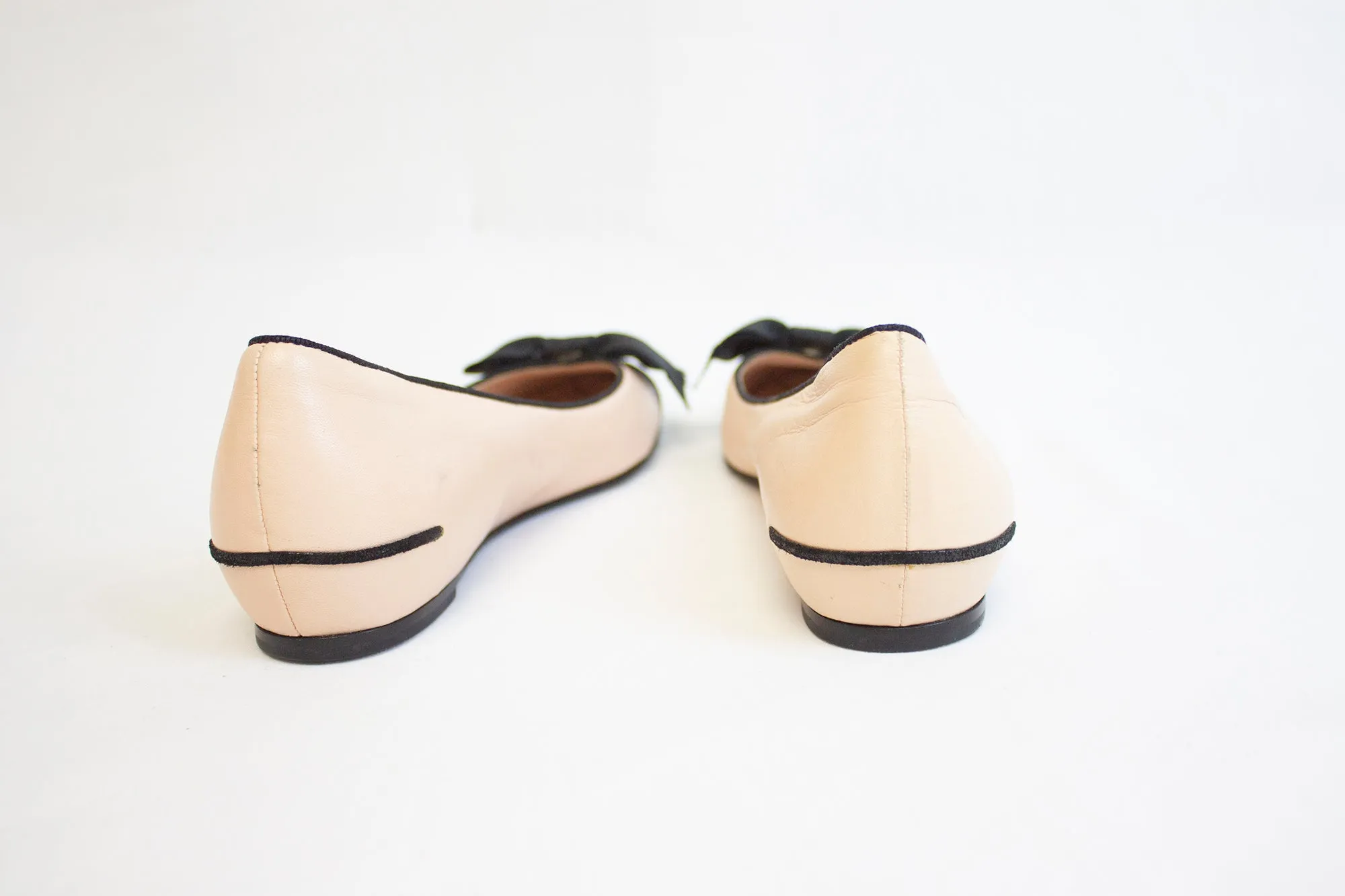 Chanel Loafers | Size 8 (PREOWNED)