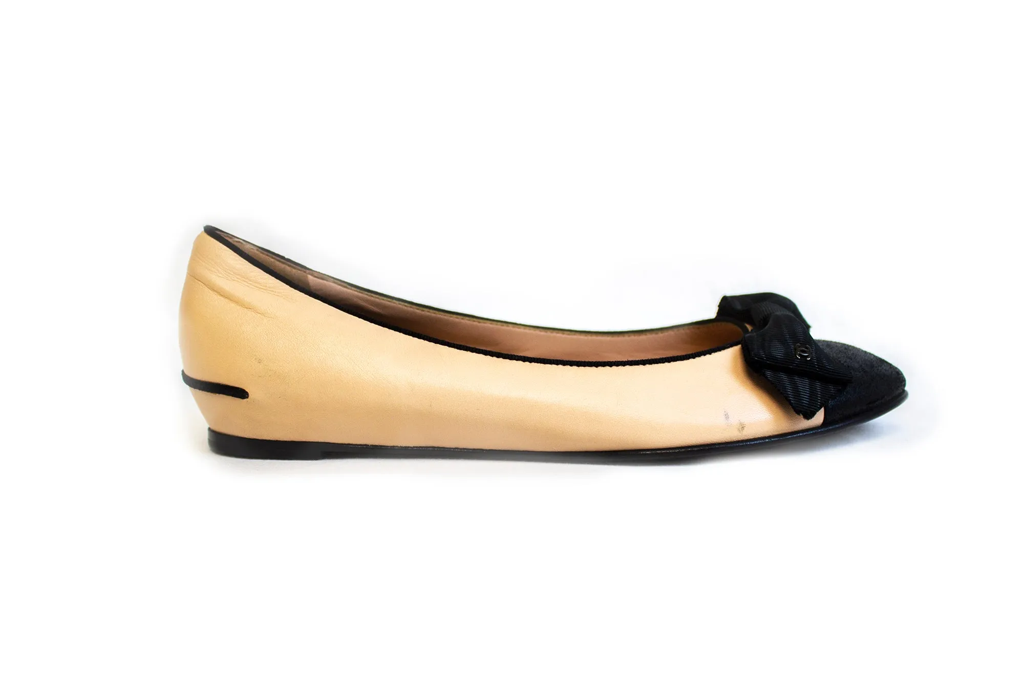 Chanel Loafers | Size 8 (PREOWNED)