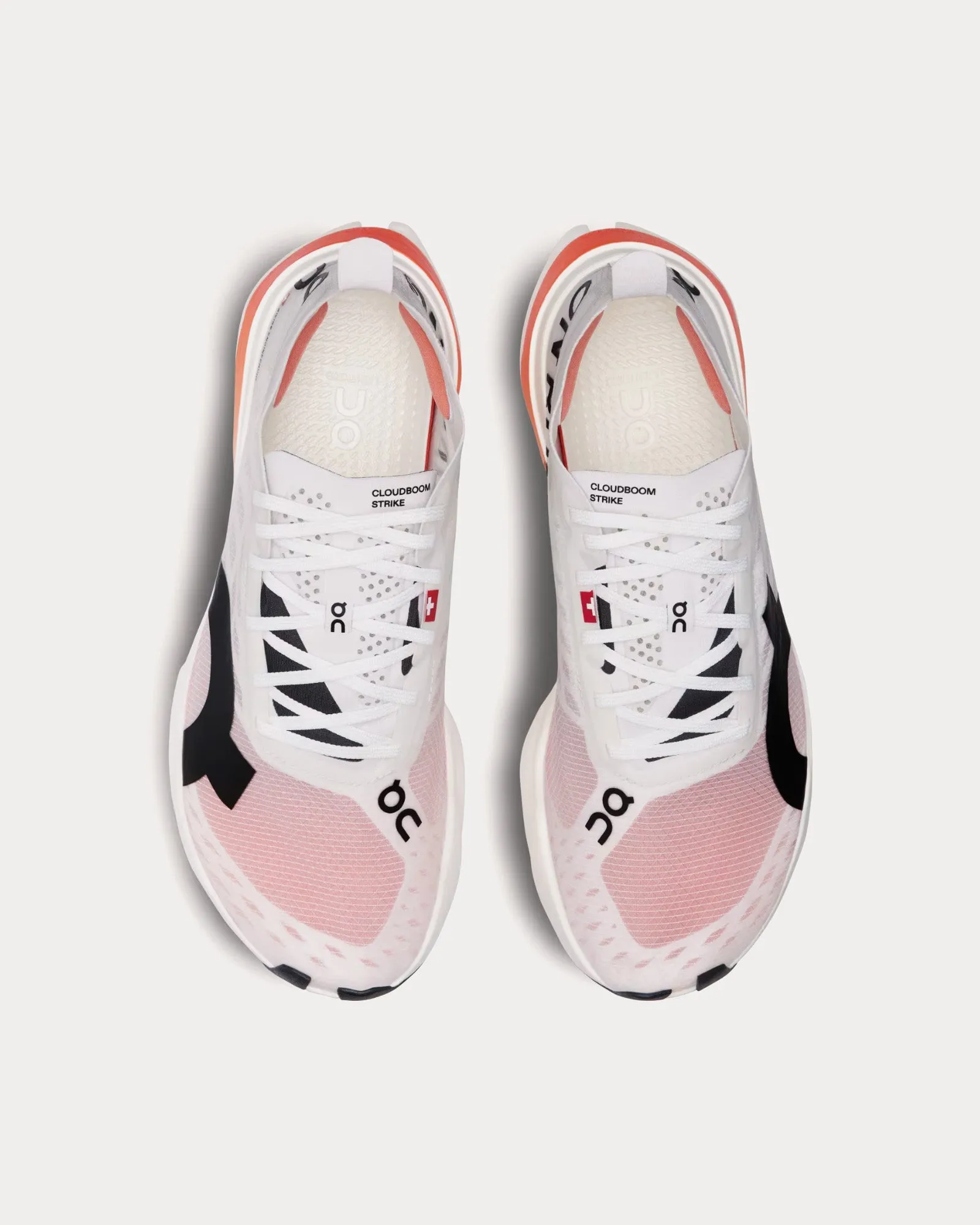 Cloudboom Strike White / Black Running Shoes