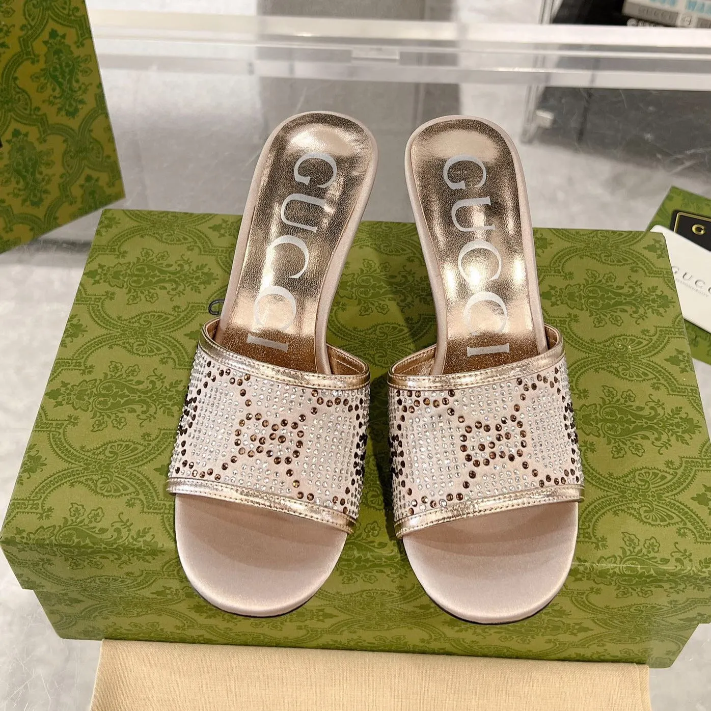GG CRYSTALS HIGH SANDAL CREAM CANVAS