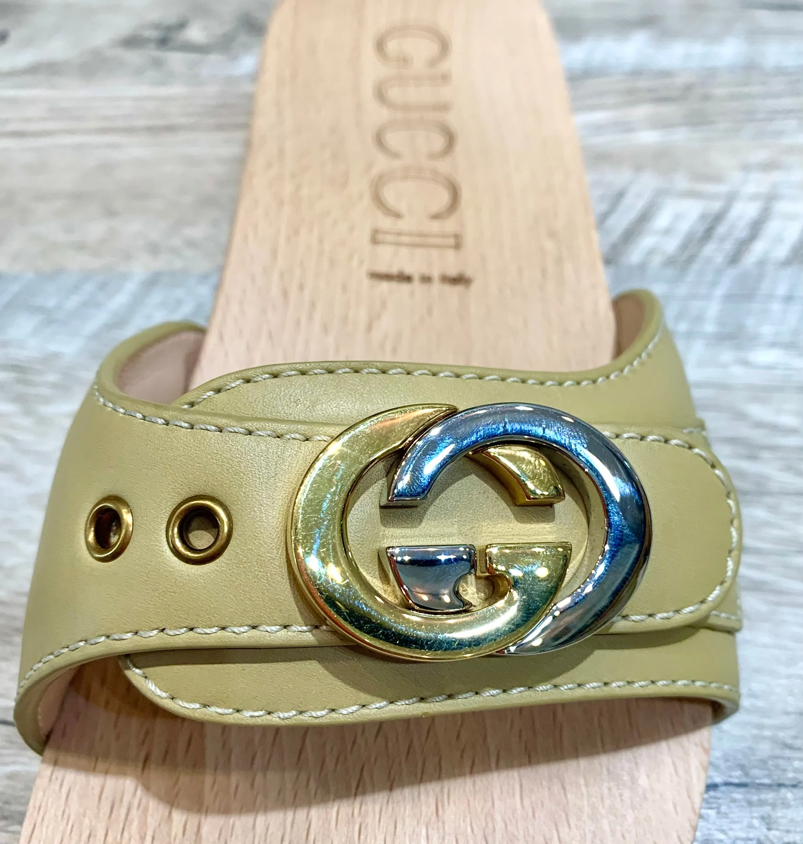 GUCCI GG LIFFORD WOODEN SANDALS