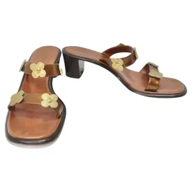 Louis Vuitton Patent Leather Flower Heels