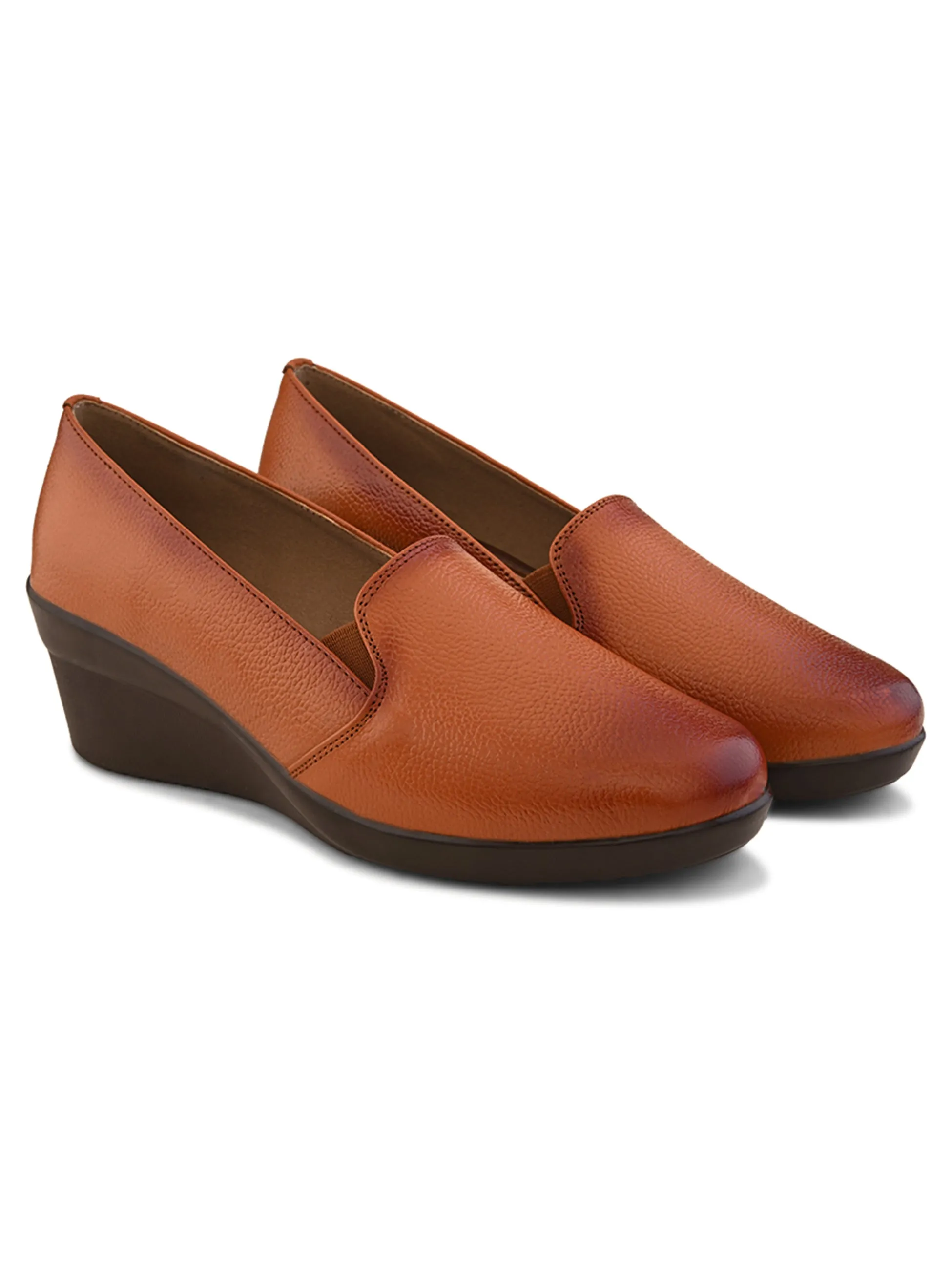 Pelle Albero Female's Tan Leather Wedge Heel Ballerina