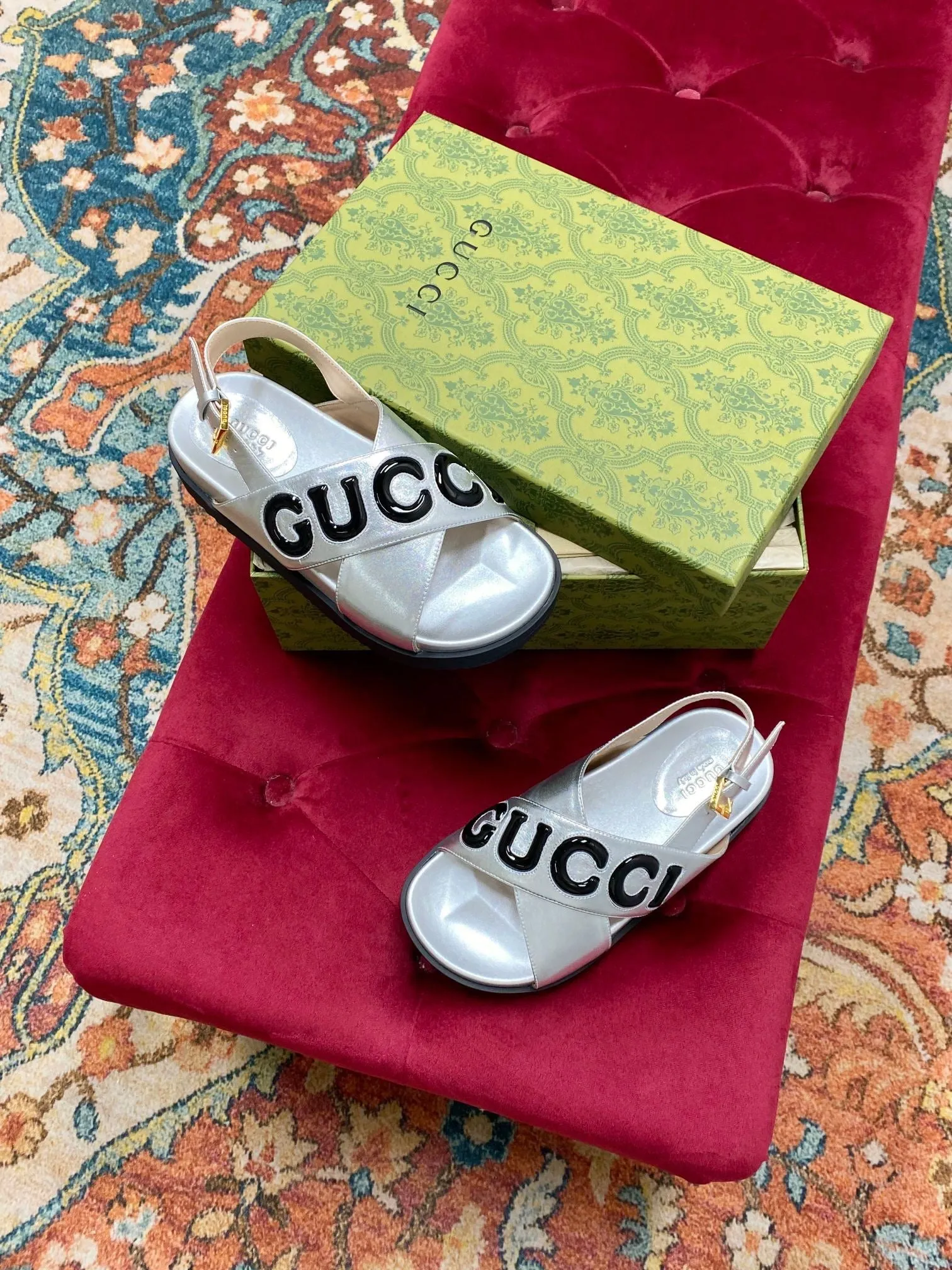 SE1162 Women's Gucci Sandal / Size5-10