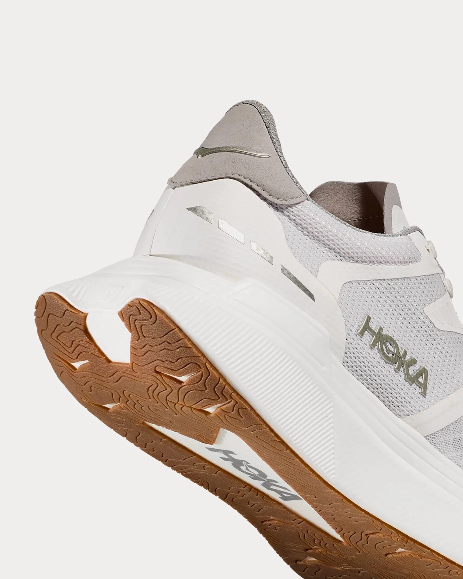 Transport X White / White Running Shoes
